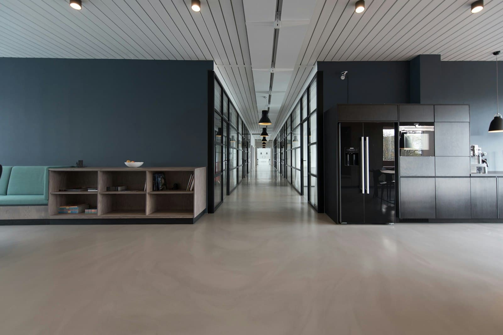 Commercial office cleaning